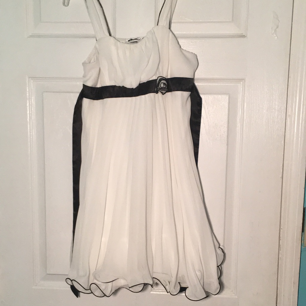 Girl Dress Size 16